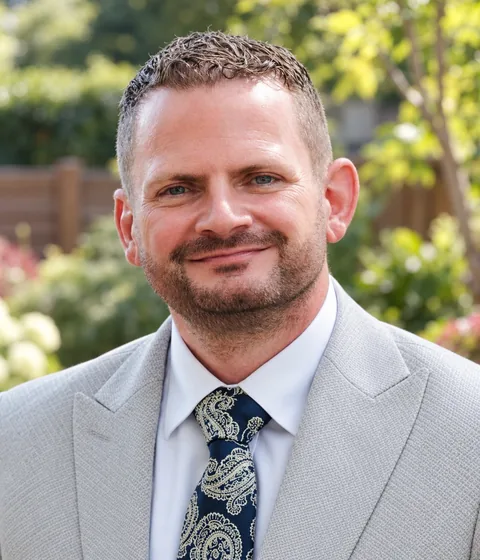 Gordon Cook, Managing Director